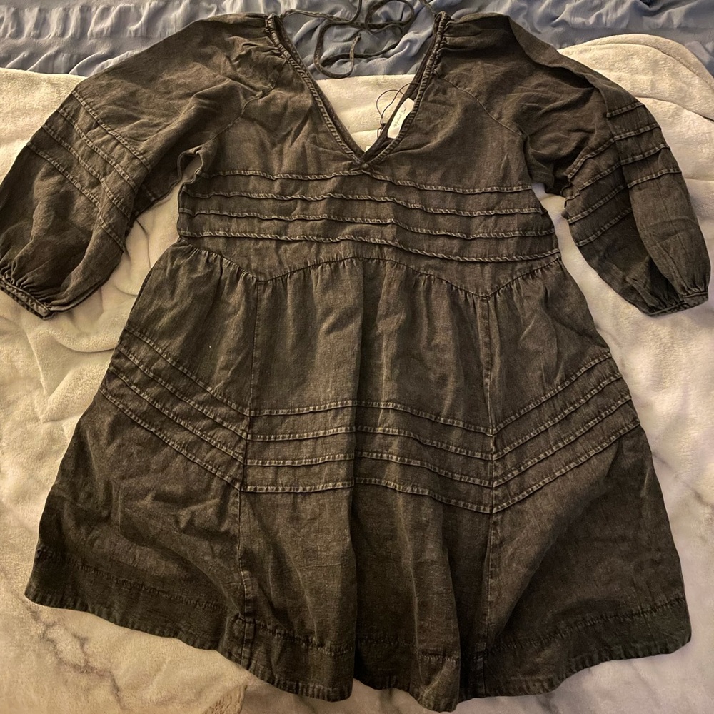 Black shirt